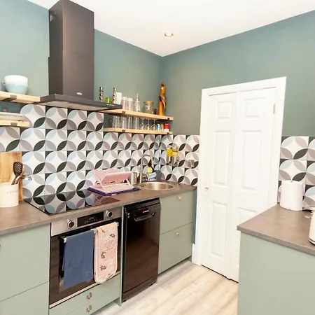 Sunbeam And Sundance Cosy House - Sleeps 14 Villa Whitstable Exterior photo