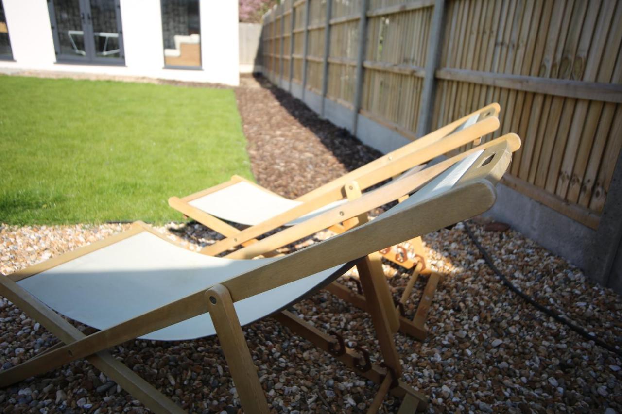 Sunbeam And Sundance Cosy House - Sleeps 14 Whitstable
