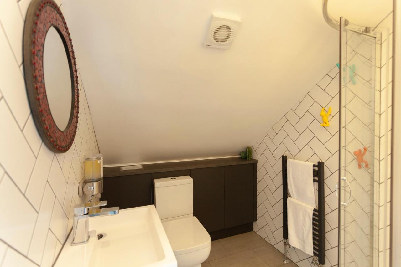 Sunbeam And Sundance Cosy House - Sleeps 14 *